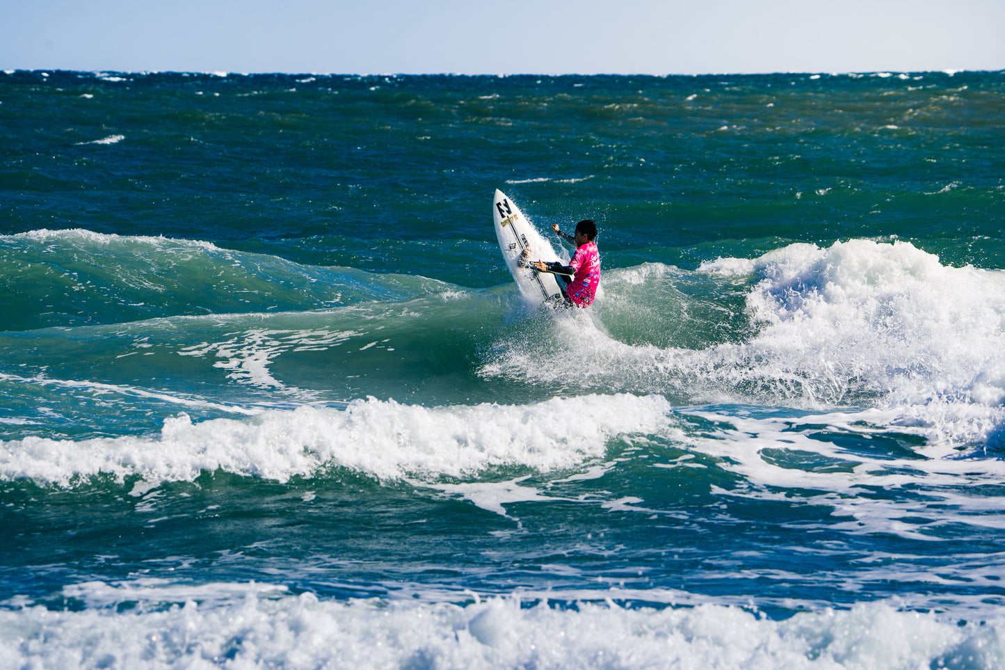 Live Fearlessly Surfshop Shootout - High Resolution Gallery Download
